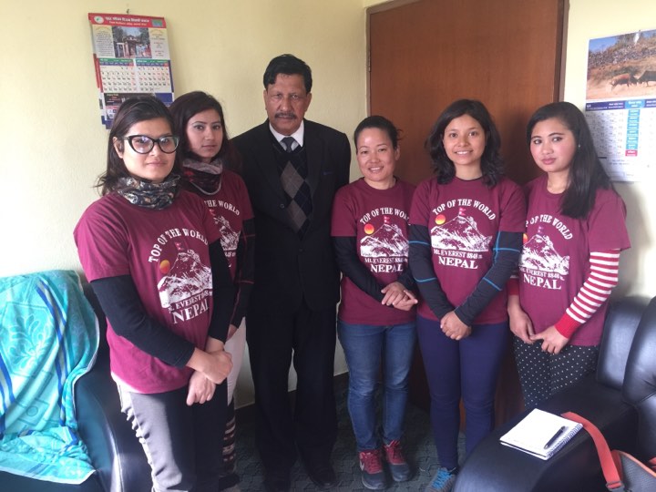 प्रथम महिला पत्रकार सगरमाथा आरोहण टोलीलाई सहयोग गर्ने खेलकुद मनत्रीको प्रतिवद्धता