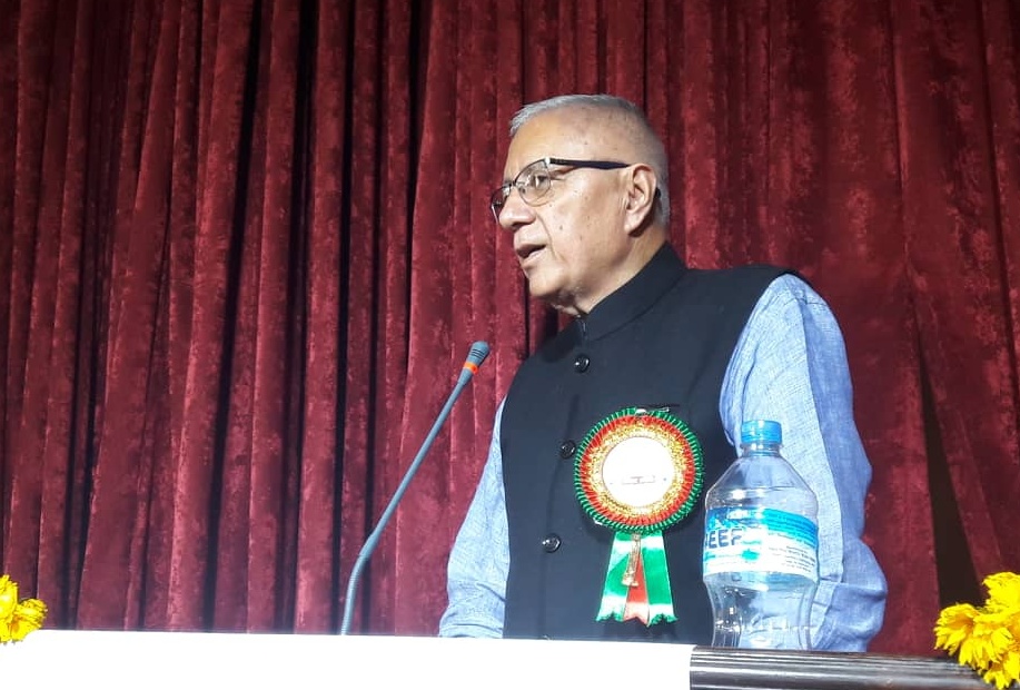 नेपालीको टाउकोमा ऋण बोकाएर रेल र जहाज ल्याउन पाईदैन : डा शेखर