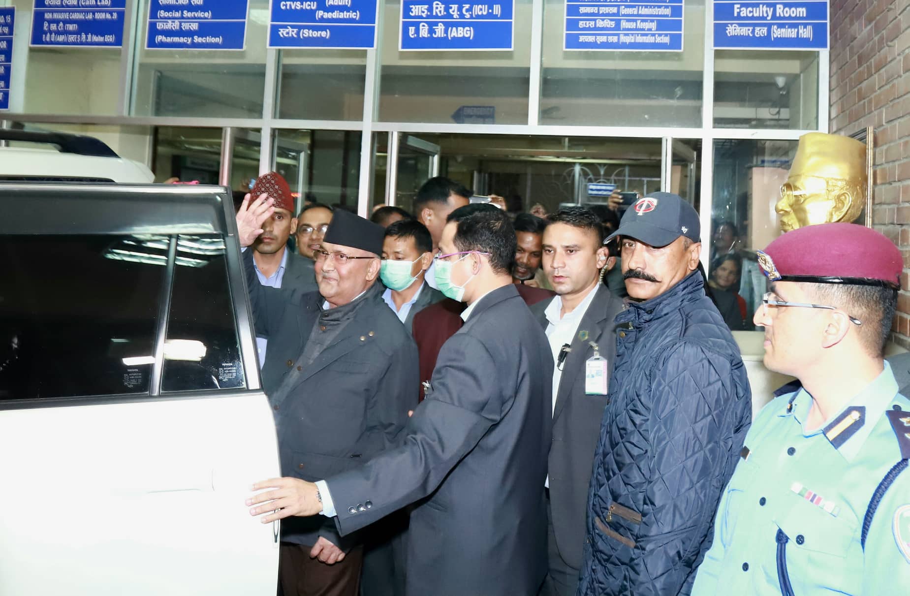 प्रधानमन्त्री ओली अस्पतालमा, प्रमको स्वास्थ्यबारे यसो भन्छिन् निजी चिकित्सक