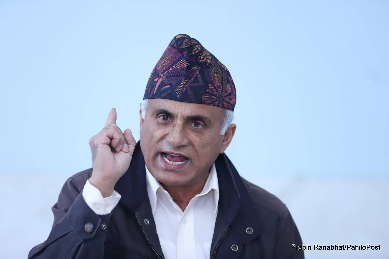 सरकारसँग भएको सम्झौताका बुँदा सम्झाउँदै डा केसीले भने, 'सरकारदेखि सांसदहरुले माफियाको सेवा गरे', जुनसुकै बेला अनशन बस्ने चेतावनी