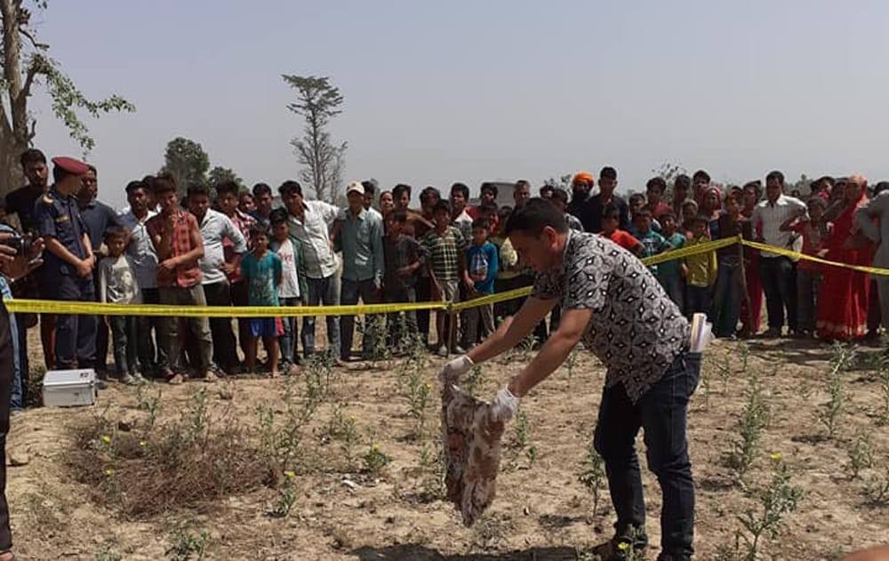 चार दिनदेखि सम्पर्कविहीन किशोरको शव आधा गाडिएको अवस्थामा भेटियो, युवतीसहित २ जना पक्राउ