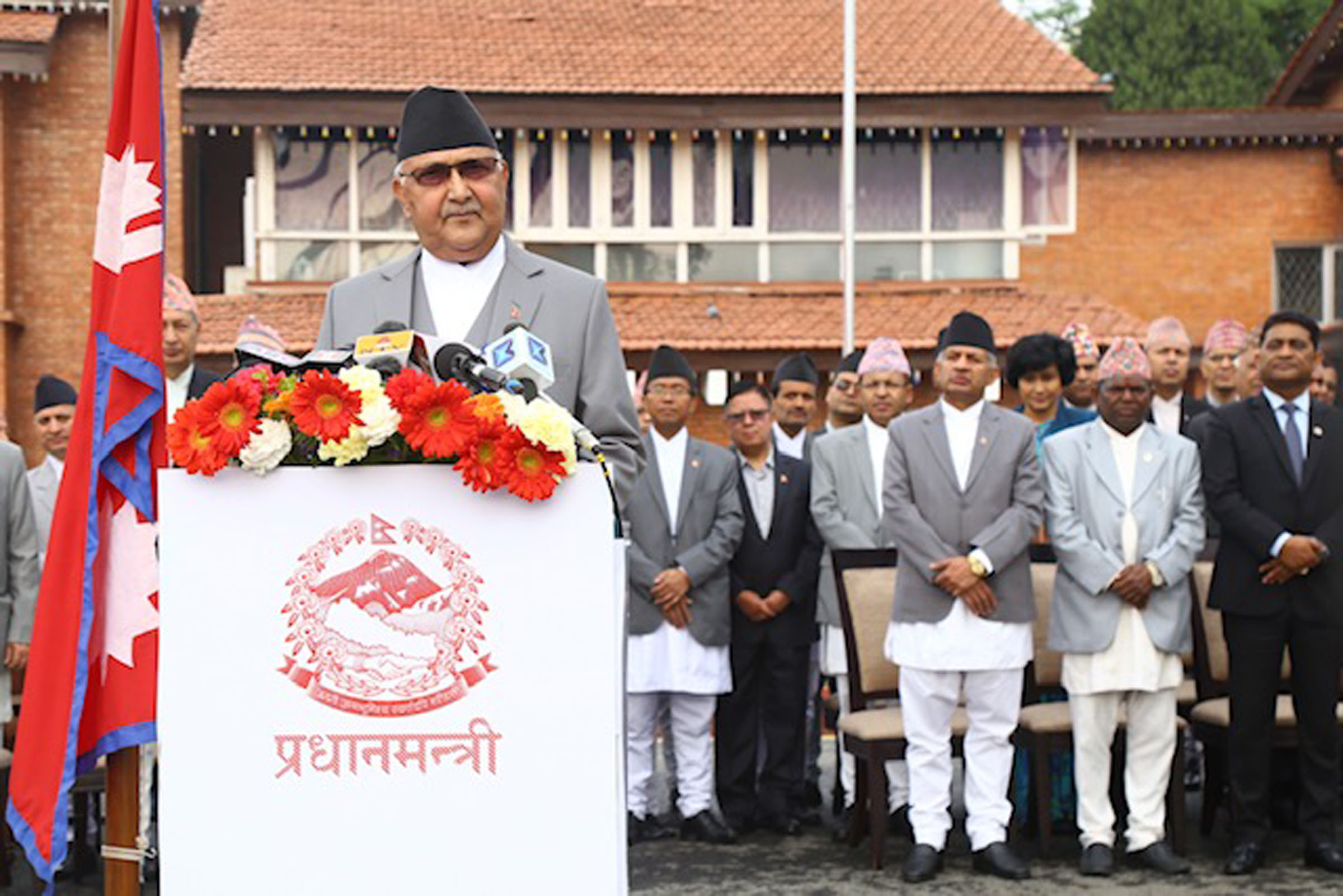 प्रधानमन्त्रीको वार्षिक रिपोर्टः एक वर्षमा ३१४ औपचारिक कार्यक्रममा सहभागी, ७७ मध्ये २९ जिल्लाको भ्रमण
